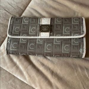 ⭐️🎉🎊Liz Claiborne Wallet⭐️🎊